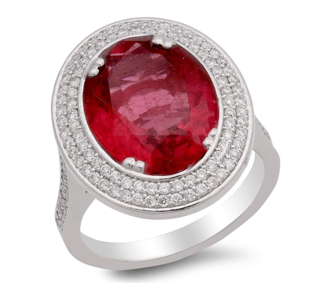 A radiant crown of diamonds and tourmaline, set in gleaming 18K gold.