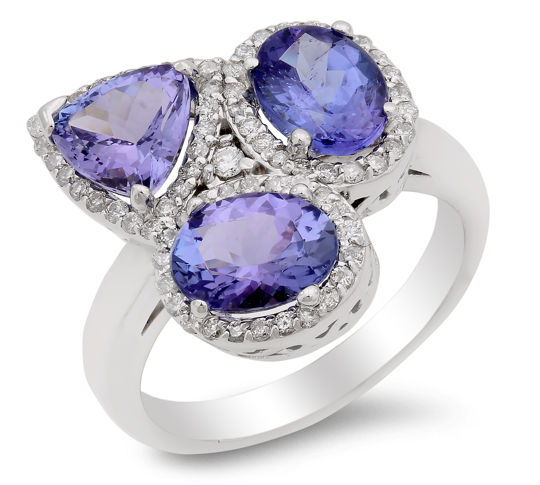 Opulent Oasis: Diamond and Tourmaline Ring in 18K Gold