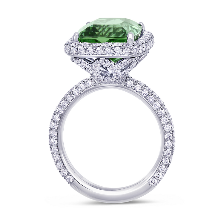 Handcrafted 18K White Gold Ring with a Striking Tourmaline Centerpiece and Diamond Accents