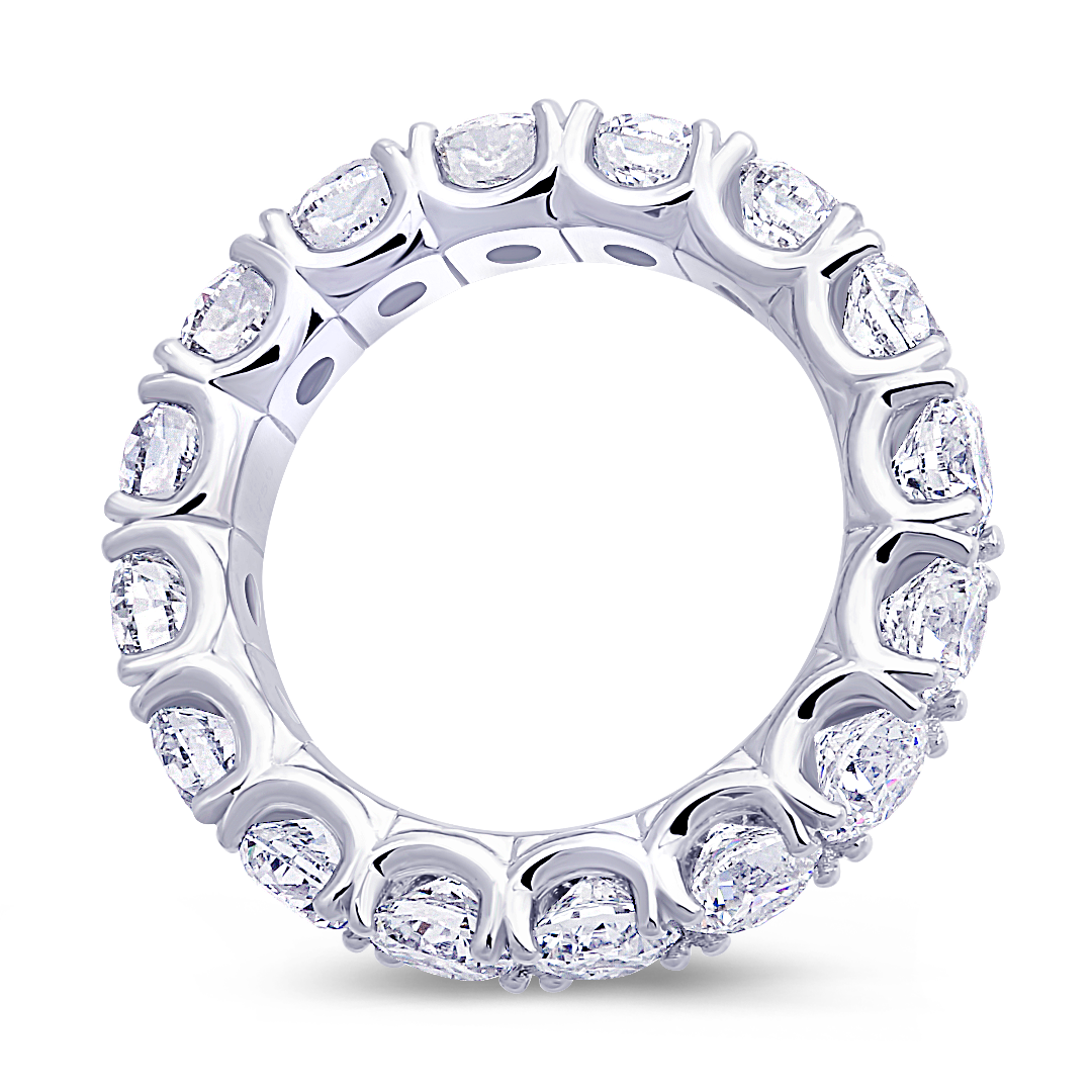 18K gold round brilliant cut diamond eternity band