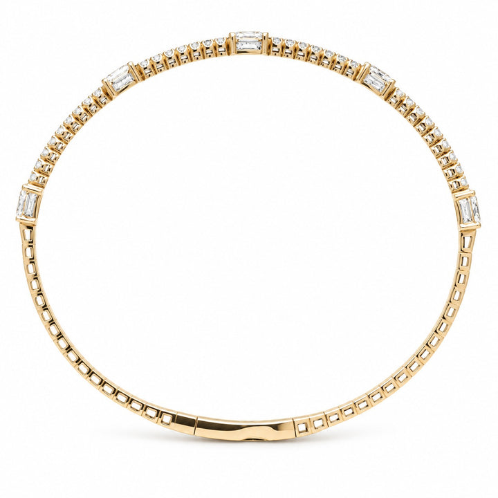14K Gold Oval & Round Diamond Bangle