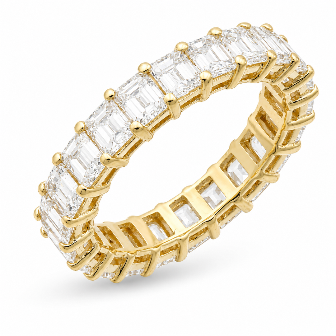 18K gold emerald cut diamond band