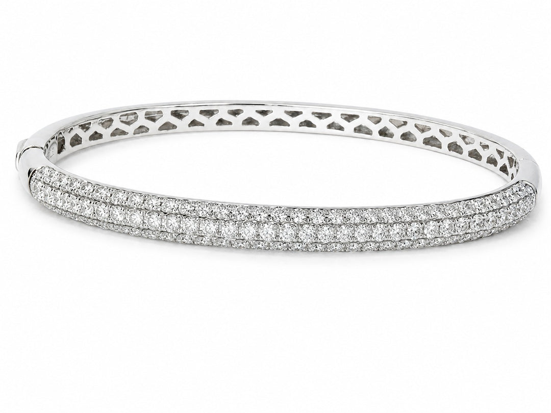 18K Gold Diamond Bangle Bracelet